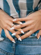 Load image into Gallery viewer, Perfect White (バレリーナ)